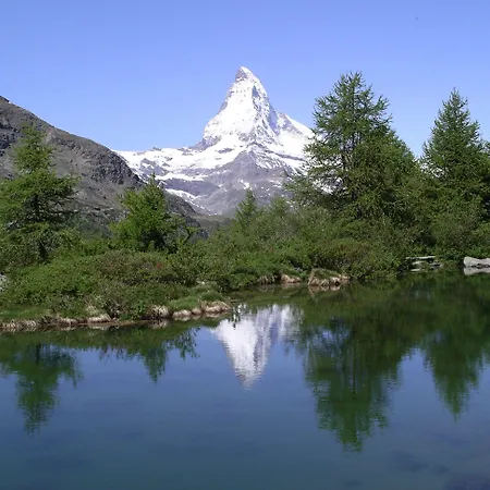 Artist & Garni Апарт-отель