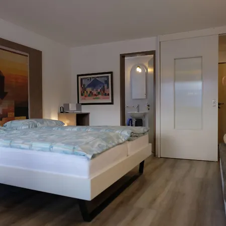 Hotel apartamentowy Artist & Garni 3*