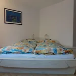 伽尼艺术公寓和酒店