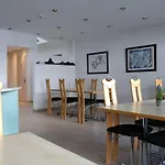 伽尼艺术公寓和酒店