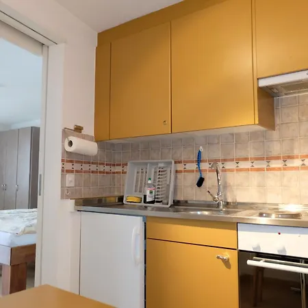 아파트호텔 아티스트 앤 가르니 3*