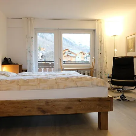 아티스트 앤 가르니 아파트호텔